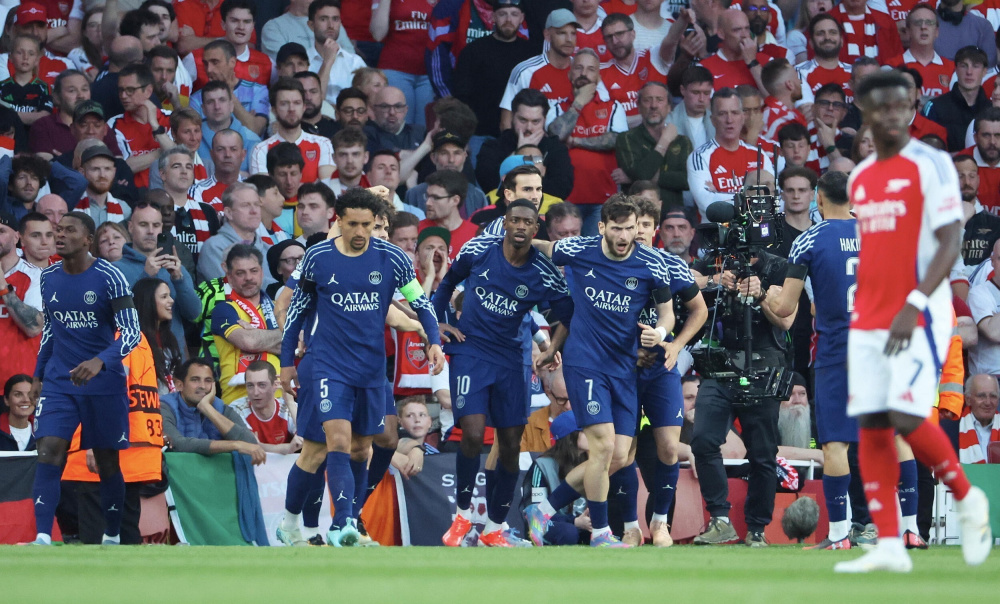 安东尼奥：王钰栋身体和精神都很疲劳，我们决定让他休息（安东尼奥：王钰栋身心疲惫，已安排休息）