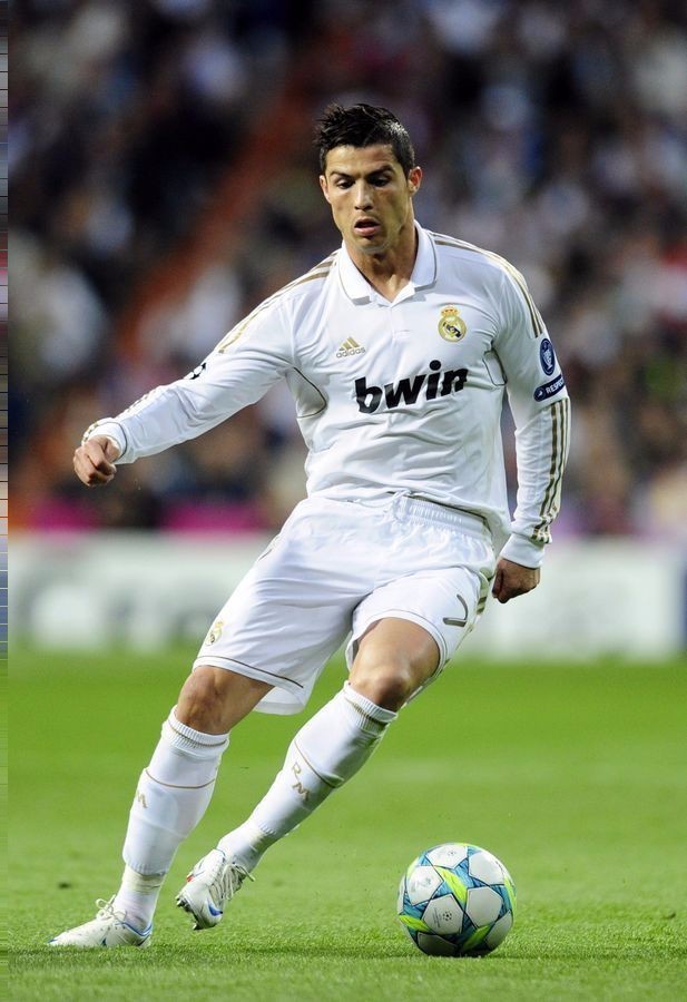 英超战报：曼联2-1战胜埃弗顿,（英超快讯：曼联2比1力克埃弗顿）