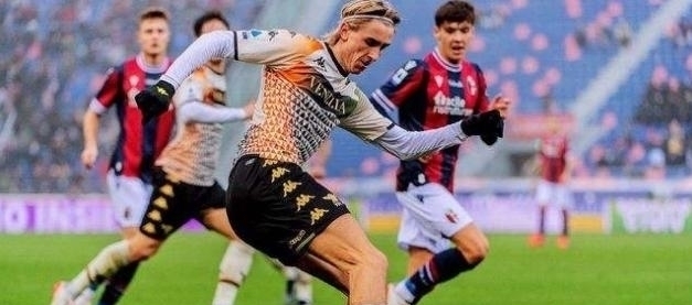 法媒：伤愈复出后难获信任，登贝莱与教练组关系变得紧张（法媒：复出难获信任，登贝莱与教练组关系日益紧张）