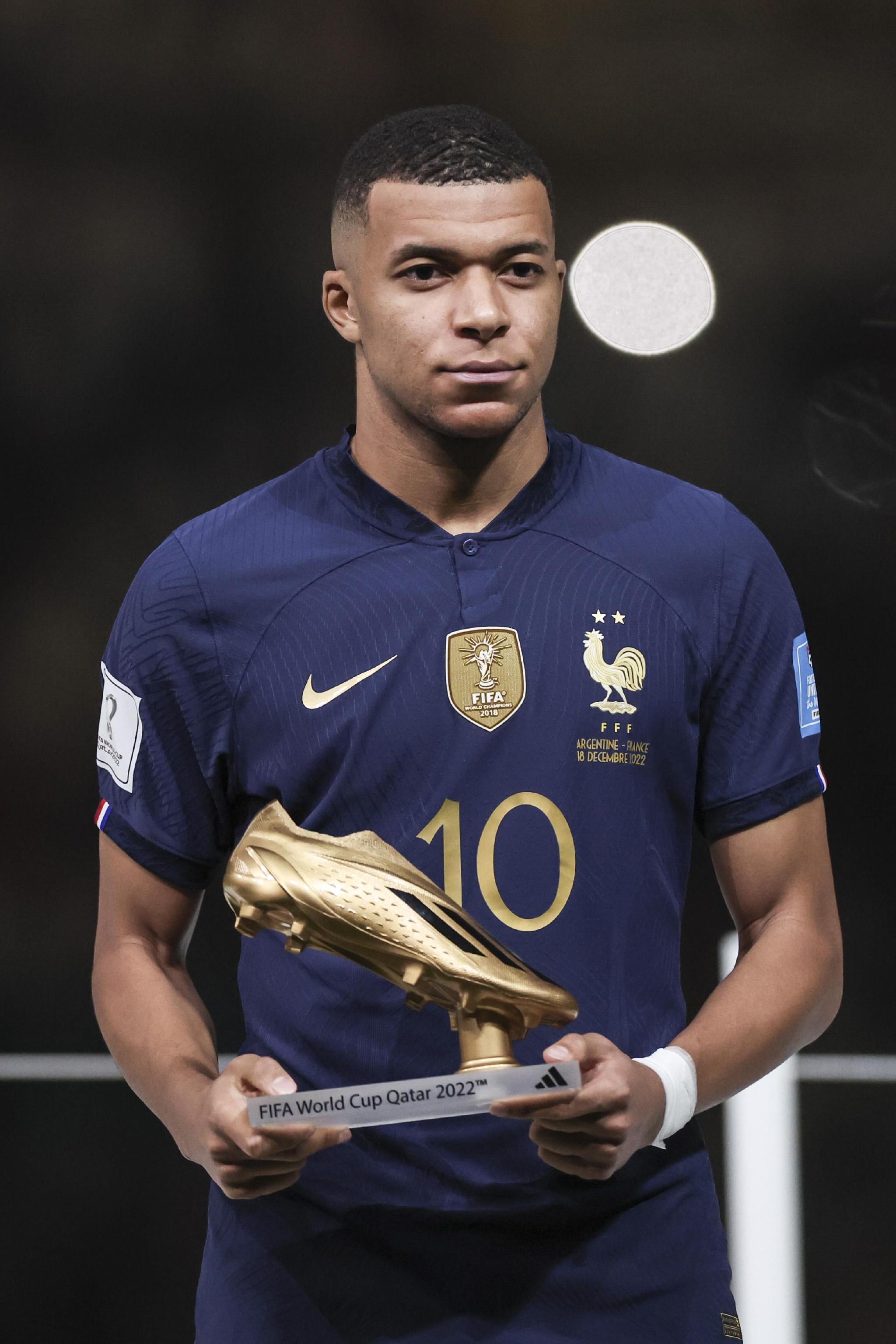 0-1,第80分钟遭绝杀,意甲第1遭意甲第8掀翻,AC米兰无缘意杯八强（80分钟被绝杀，意甲第一0-1负于第八，AC米兰无缘意杯八强）