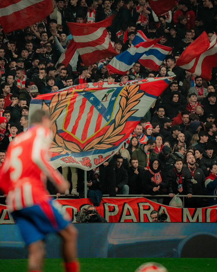 U22国足战韩国首发与负越南相比仅更换门将，王博豪继续出任中锋（U22国足对阵韩国首发沿用负越南阵容，仅门将调整，王博豪继续担任中锋）