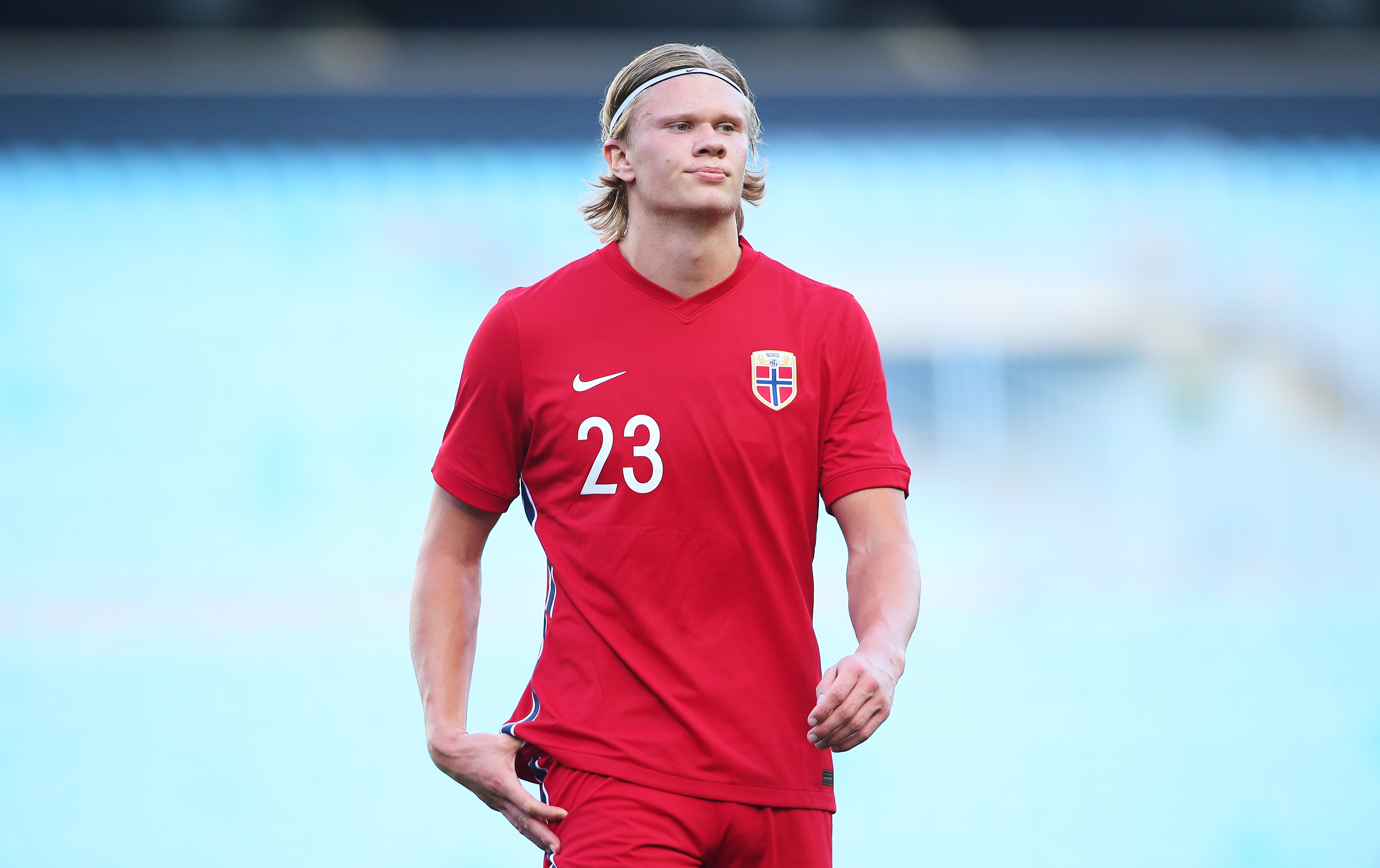 RB莱比锡vs勒沃库森：劳姆、古拉西奇首发，希克、霍夫曼出战（RB莱比锡迎战勒沃库森：劳姆、古拉西奇首发，希克、霍夫曼登场）