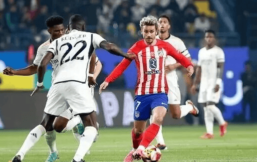 欧协半场：两队破门乏术，洛桑0-0佛罗伦萨（欧协杯半场：洛桑与佛罗伦萨互交白卷，比分0-0）