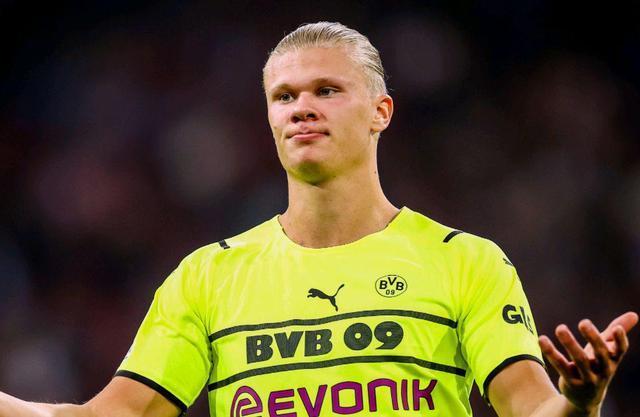 德罗西拿到执教热那亚首胜，目前带队成绩1胜2平保持不败（德罗西收获执教热那亚首胜，开局1胜2平延续不败）